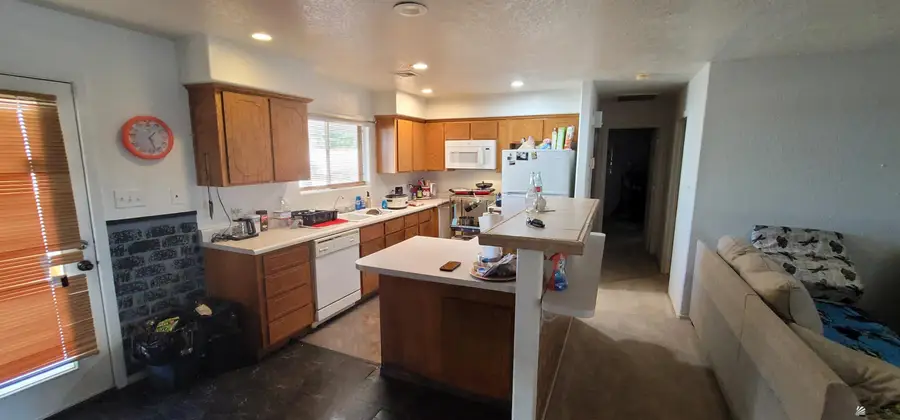 10452 E 37 ST, Yuma, AZ 85365 - Image #2