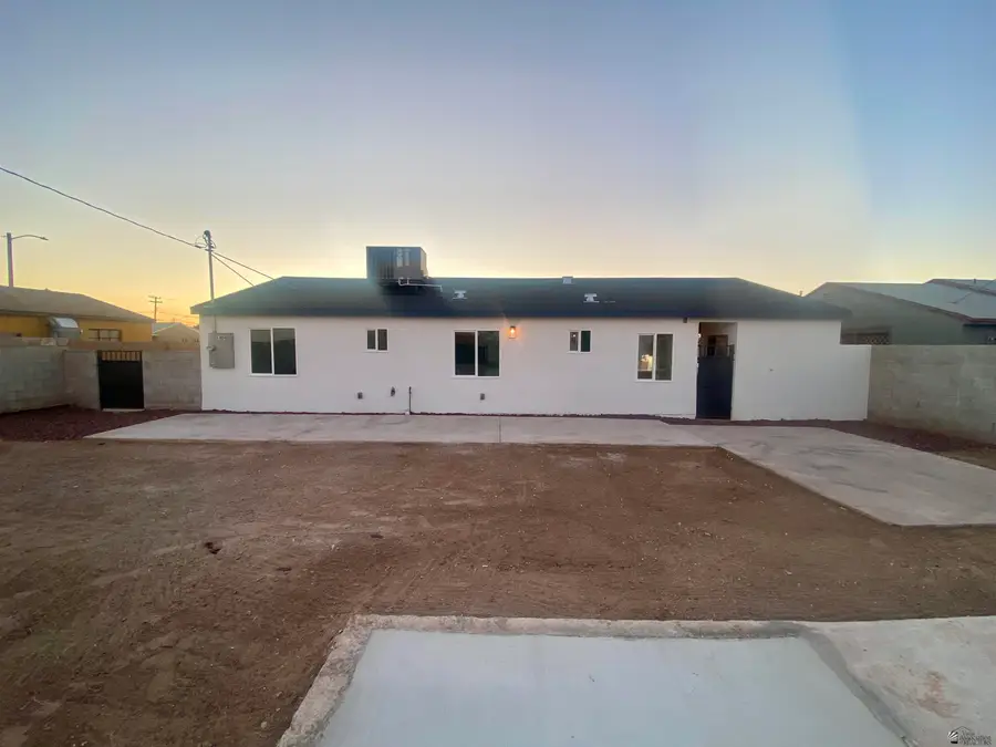 1409 S 13 AVE, Yuma, AZ 85364 - Image #3