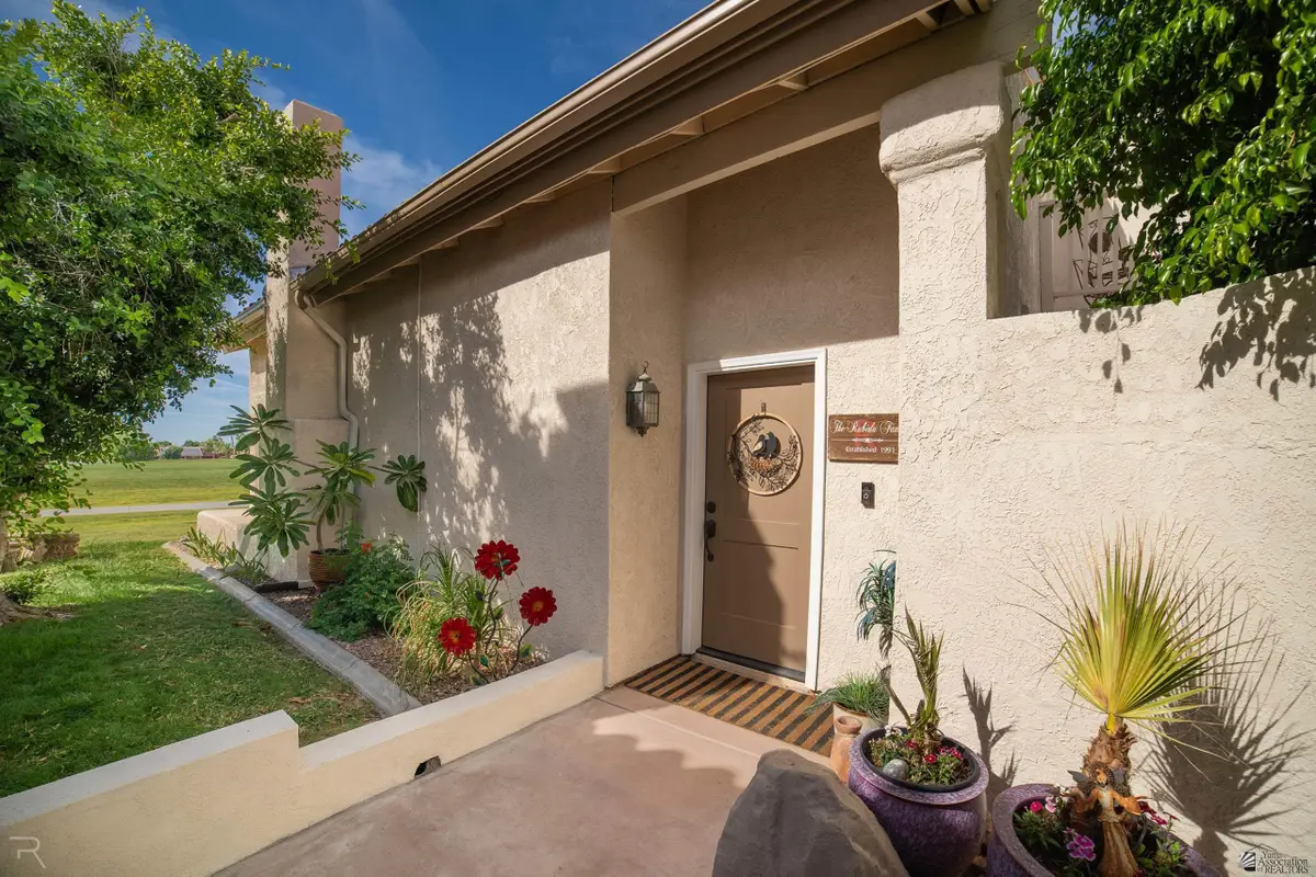 10338 S DEL REY DR, Yuma, AZ 85367 - Image #1