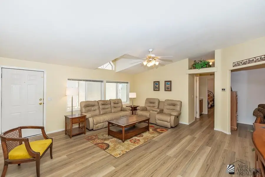 13784 S DOROTHY DR, Yuma, AZ 85367 - Image #2