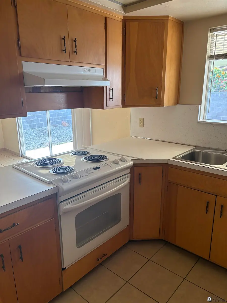 3074 S DEL MAR AVE, Yuma, AZ 85364 - Image #3
