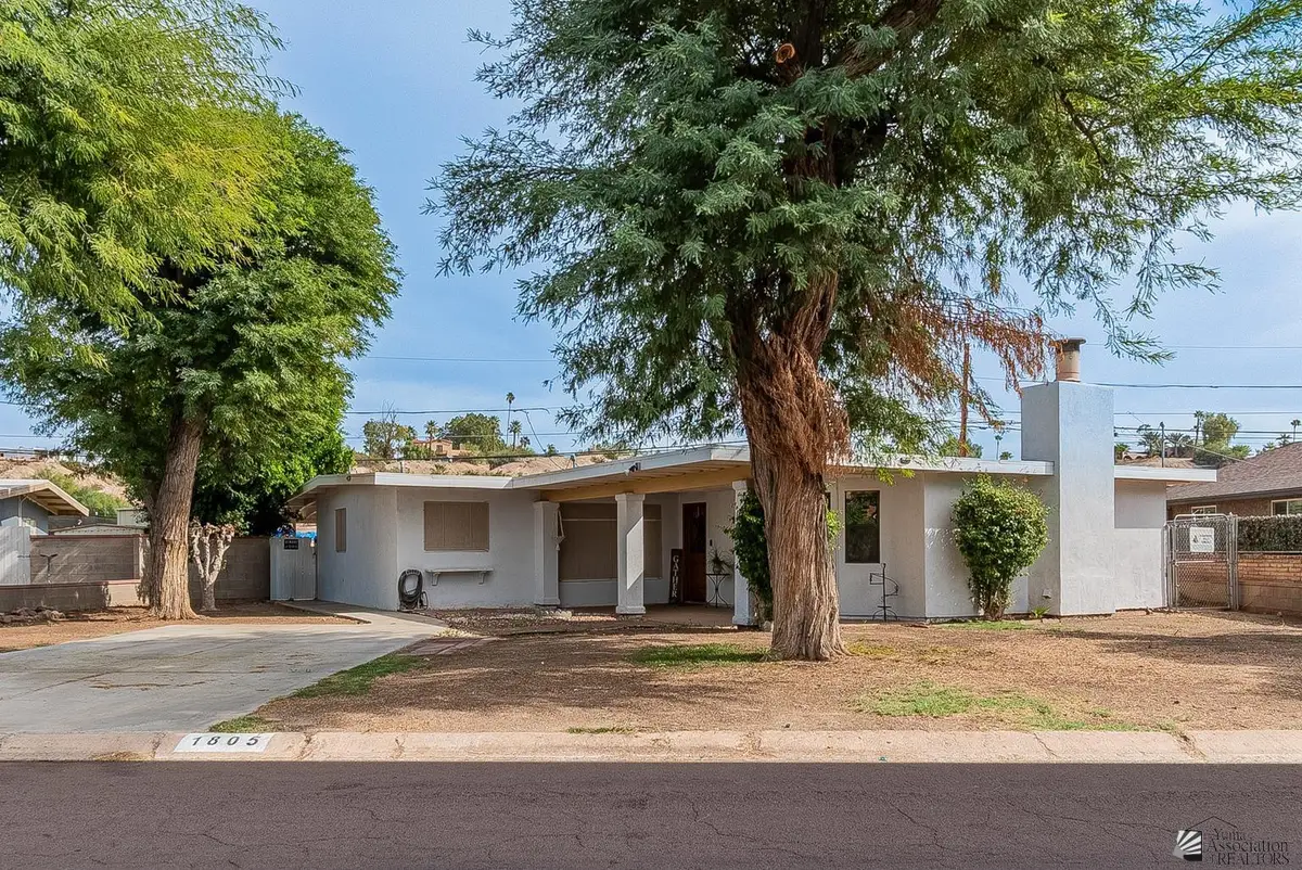 1805 S MAGNOLIA AVE, Yuma, AZ 85364 - Image #1