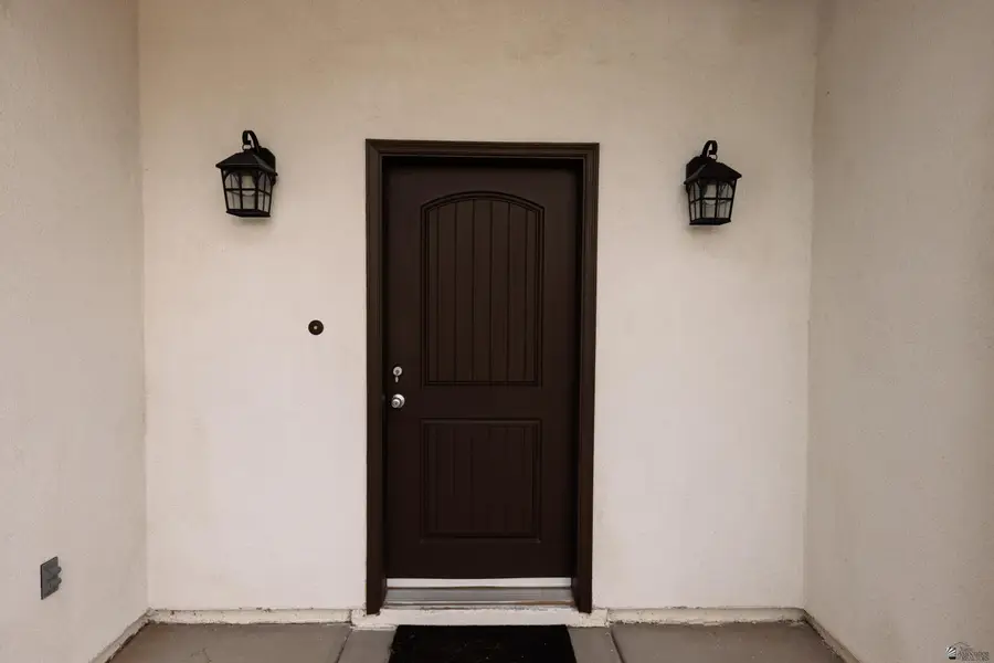 10133 S CYCLONE AVE, Yuma, AZ 85365 - Image #2