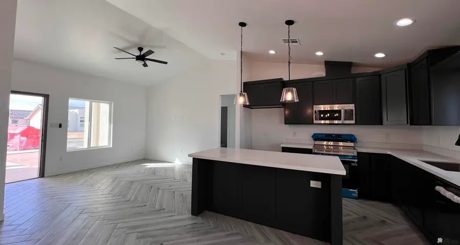 10820 E 45 PL, Yuma, AZ 85367 - Image #3