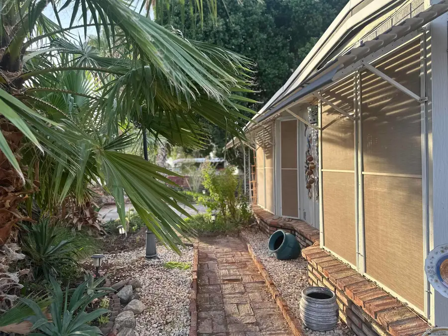 12568 E BRENDA DR, Yuma, AZ 85367 - Image #2