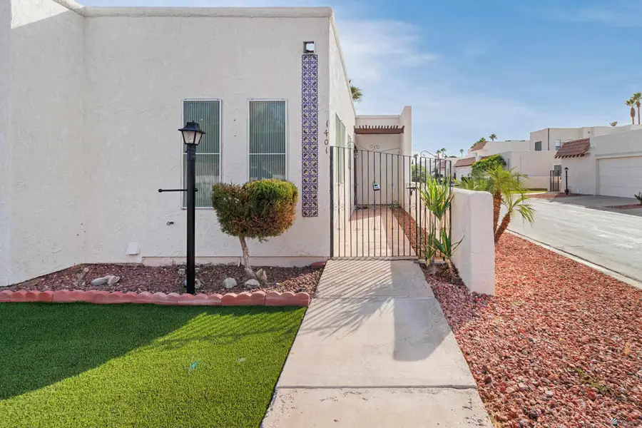 1401 E TORREY PINES CIR, Yuma, AZ 85365 - Image #2