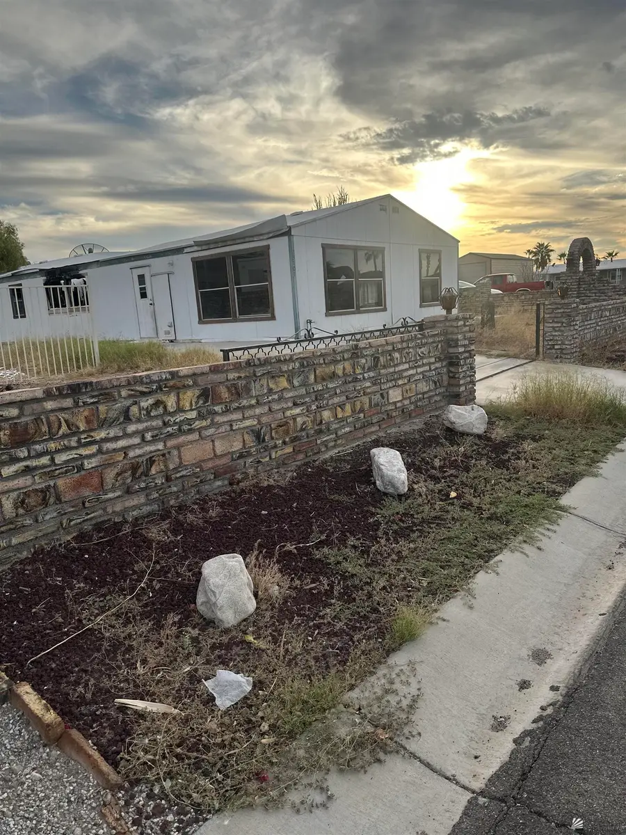 13707 E 49 LN, Yuma, AZ 85367 - Image #2