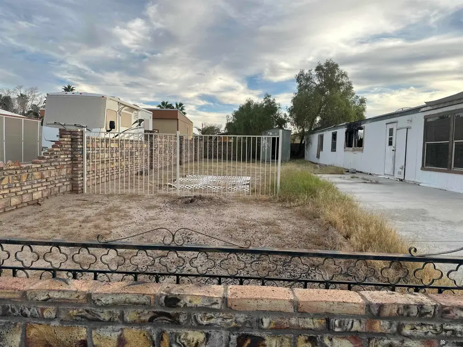 13707 E 49 LN, Yuma, AZ 85367 - Image #3