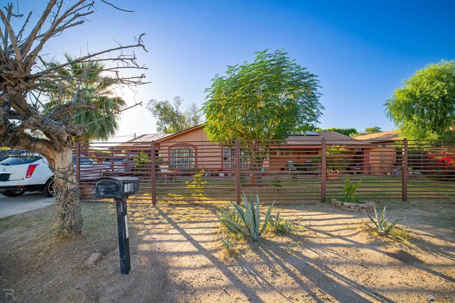 620 S AVE C, Yuma, AZ 85364 - Image #2