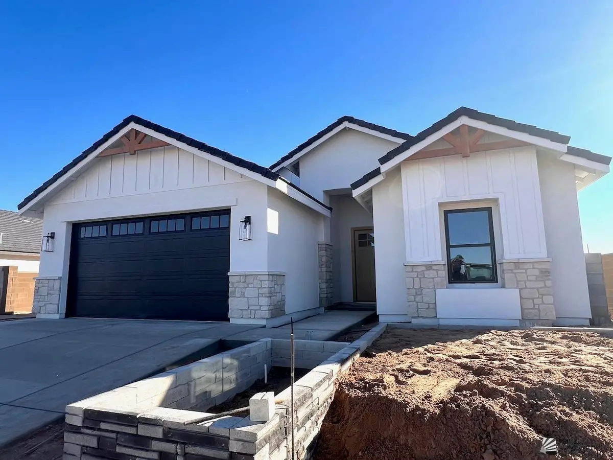 11335 E 42 ST, Yuma, AZ 85367 - Image #1