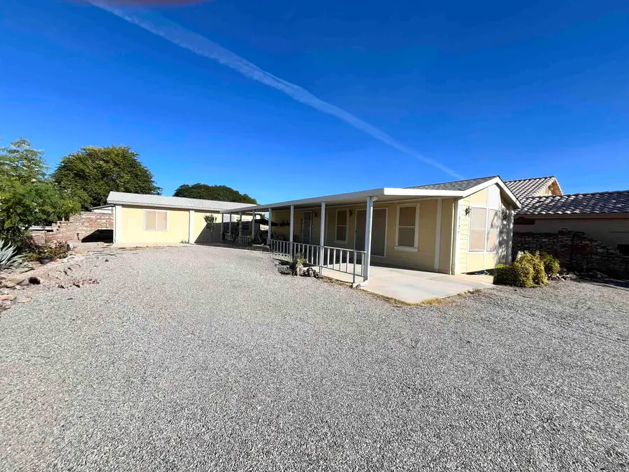 10324 E 37 ST, Yuma, AZ 85365 - Image #2