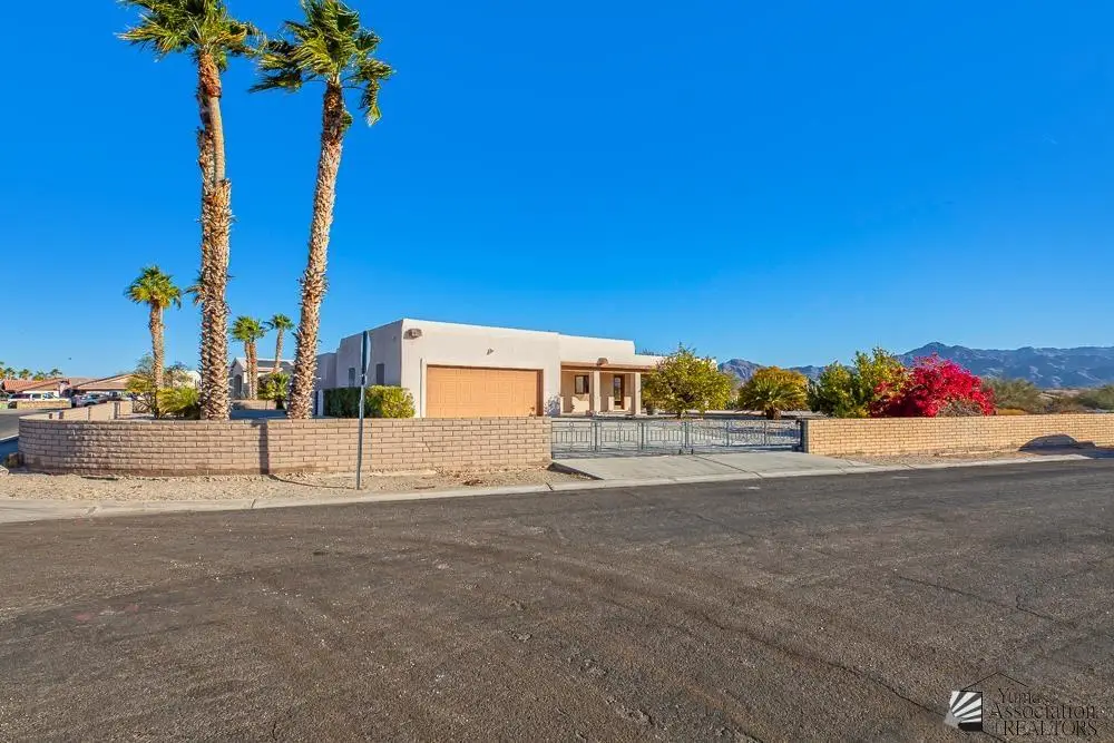 12285 S IRONWOOD DR, Yuma, AZ 85367 - Image #1