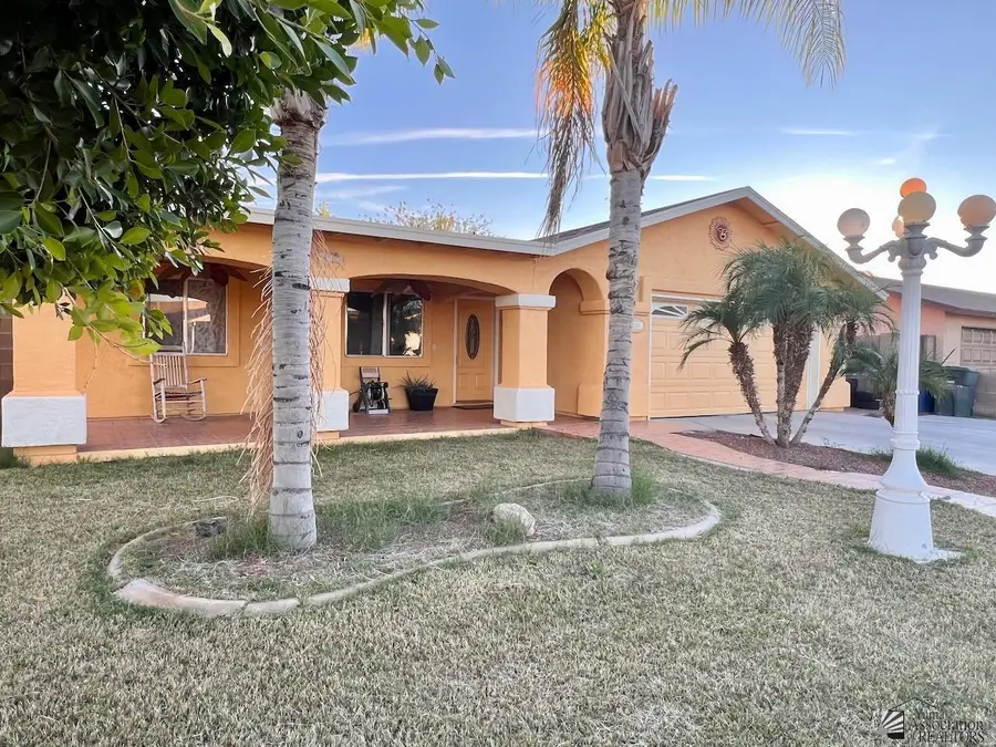 4233 W 21 PL, Yuma, AZ 85364 - Image #2