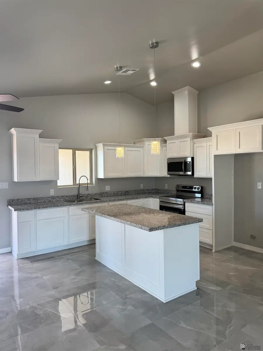 10744 E 46 LN, Yuma, AZ 85367 - #3