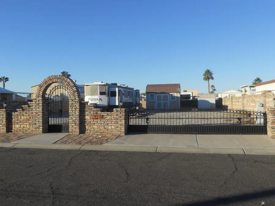 13216 E 46 DR, Yuma, AZ 85367 - Image #2