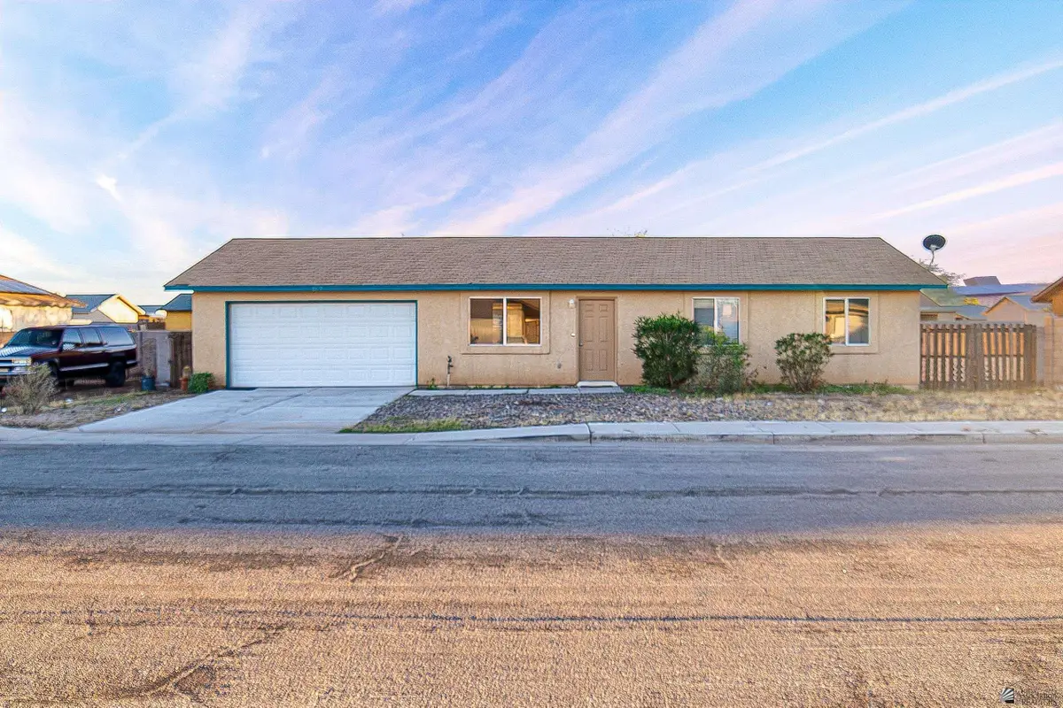 8877 E 39 ST, Yuma, AZ 85365 - Image #1