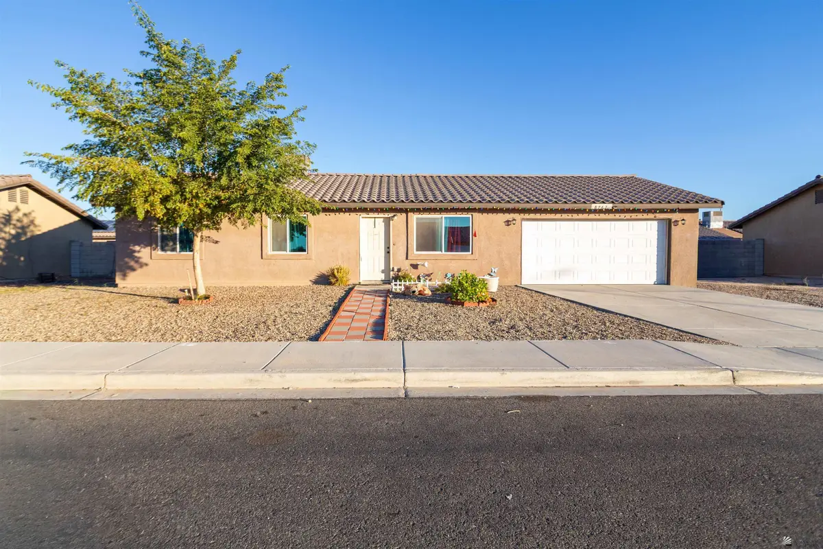 8762 E 36 LN, Yuma, AZ 85365 - Image #1