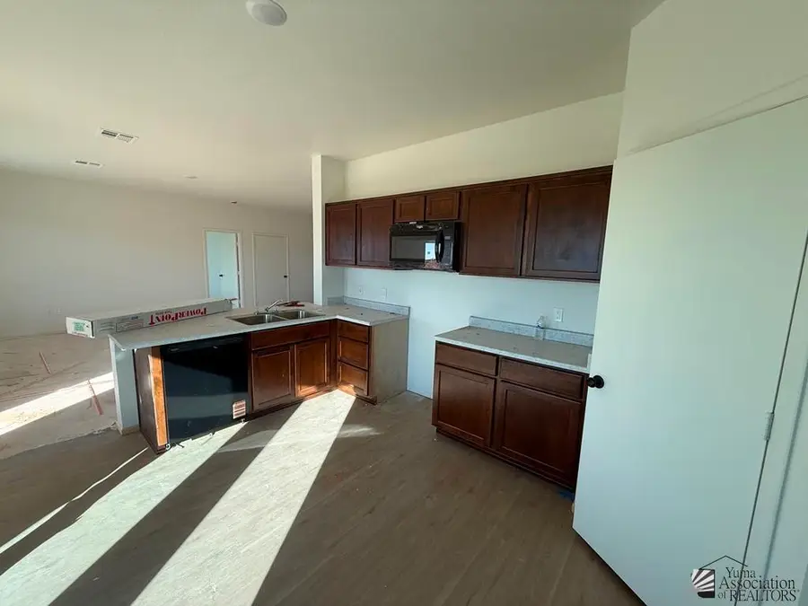 7129 E 44th Pl, Yuma, AZ 85365 - Image #3