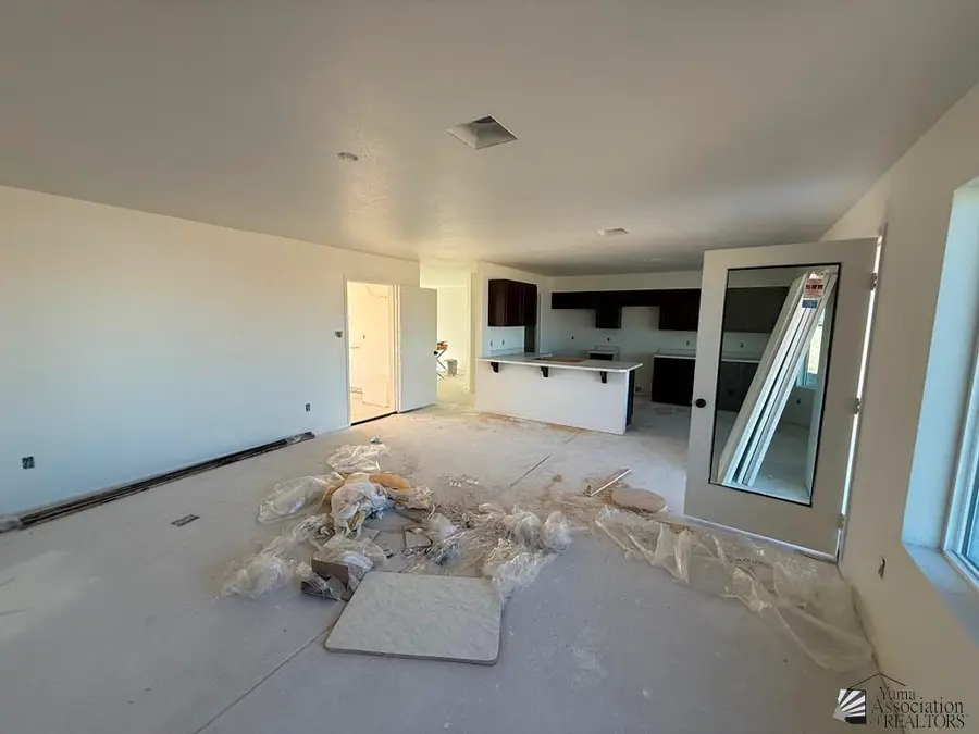 7144 E 44th Pl, Yuma, AZ 85365 - Image #2