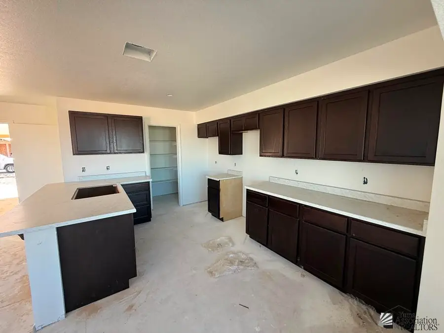 7144 E 44th Pl, Yuma, AZ 85365 - Image #3