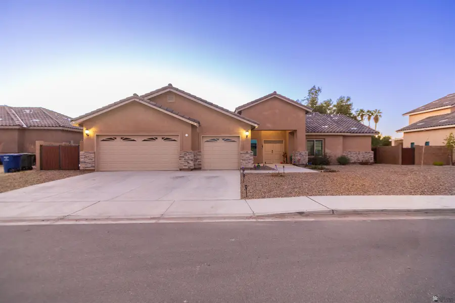 4484 S ANSEL AVE, Yuma, AZ 85365 - Image #2