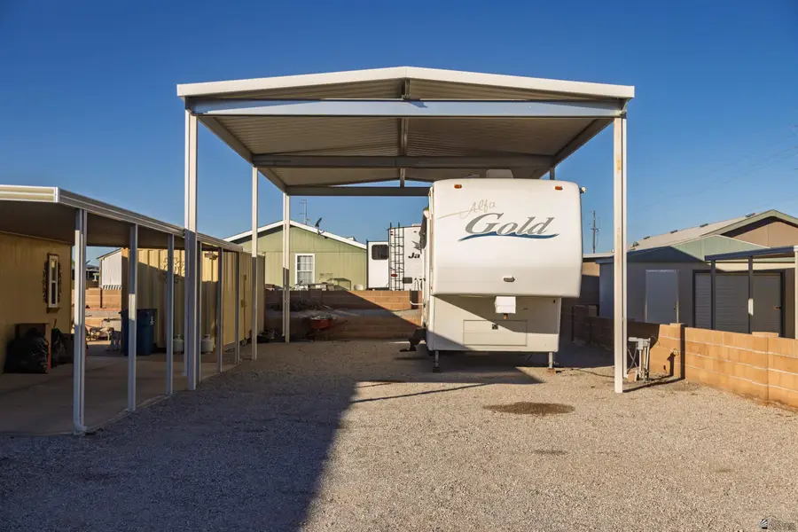 10124 S SUMMER AVE, Yuma, AZ 85365 - Image #3
