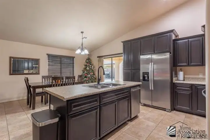 207 E 12 PL, Somerton, AZ 85350 - Image #3