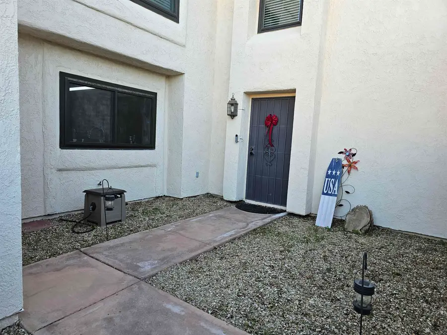 10312 S DEL REY DR, Yuma, AZ 85367 - Image #2