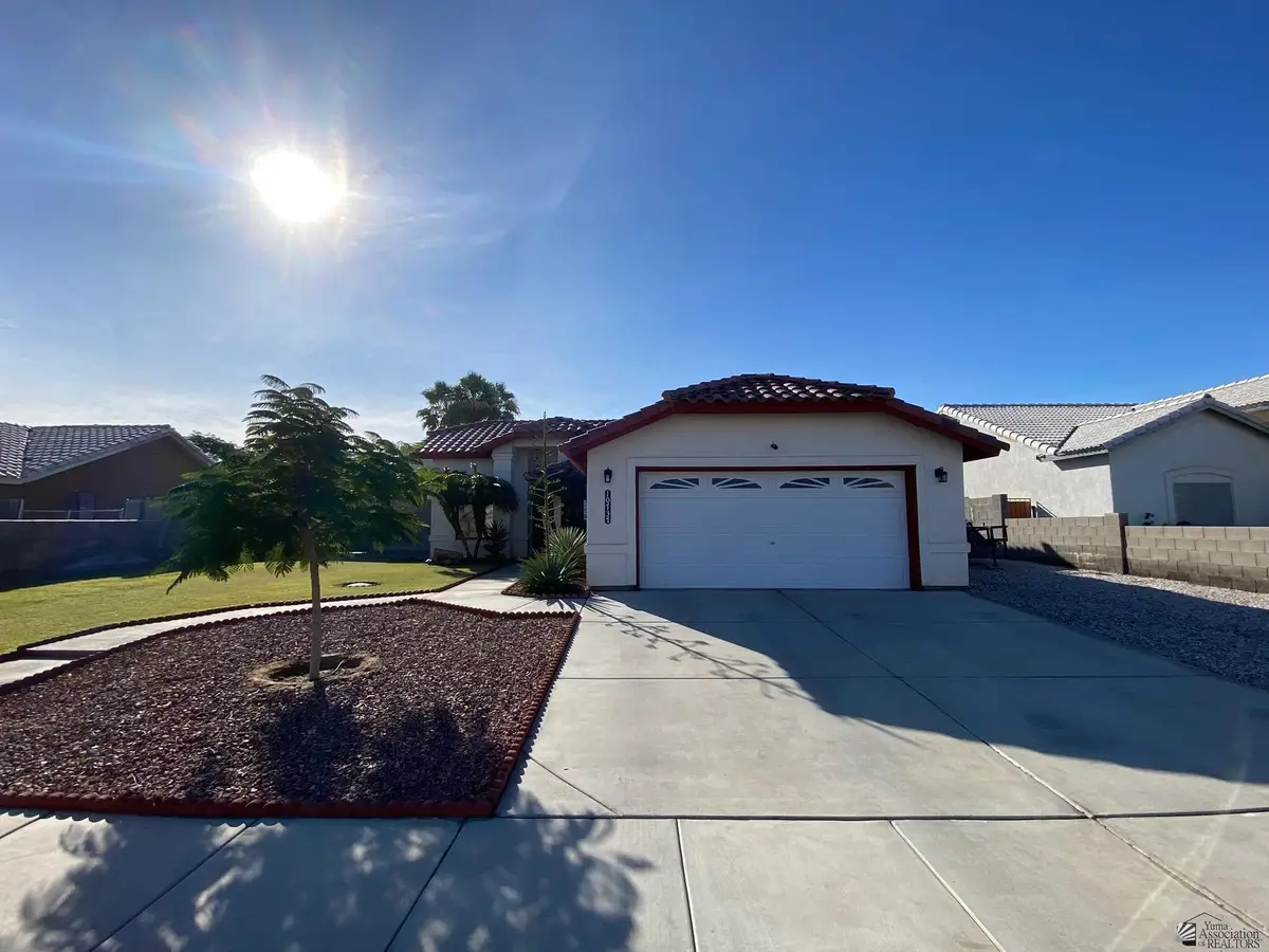 10737 E 37 ST, Yuma, AZ 85365 - Image #1