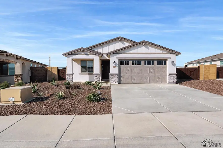 3518 S ELLIOTT WAY, Yuma, AZ 85365 - Image #2