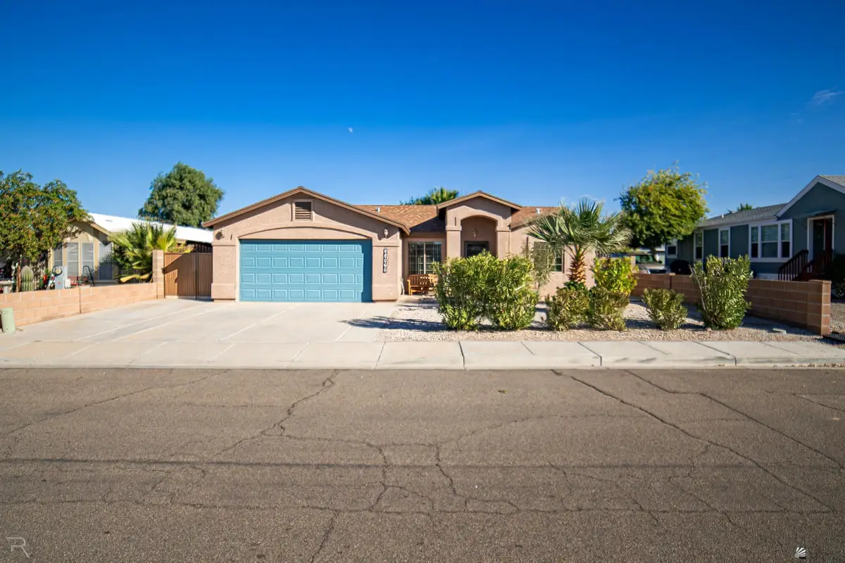 10475 S AVENIDA COMPADRES, Yuma, AZ 85365 - Image #1