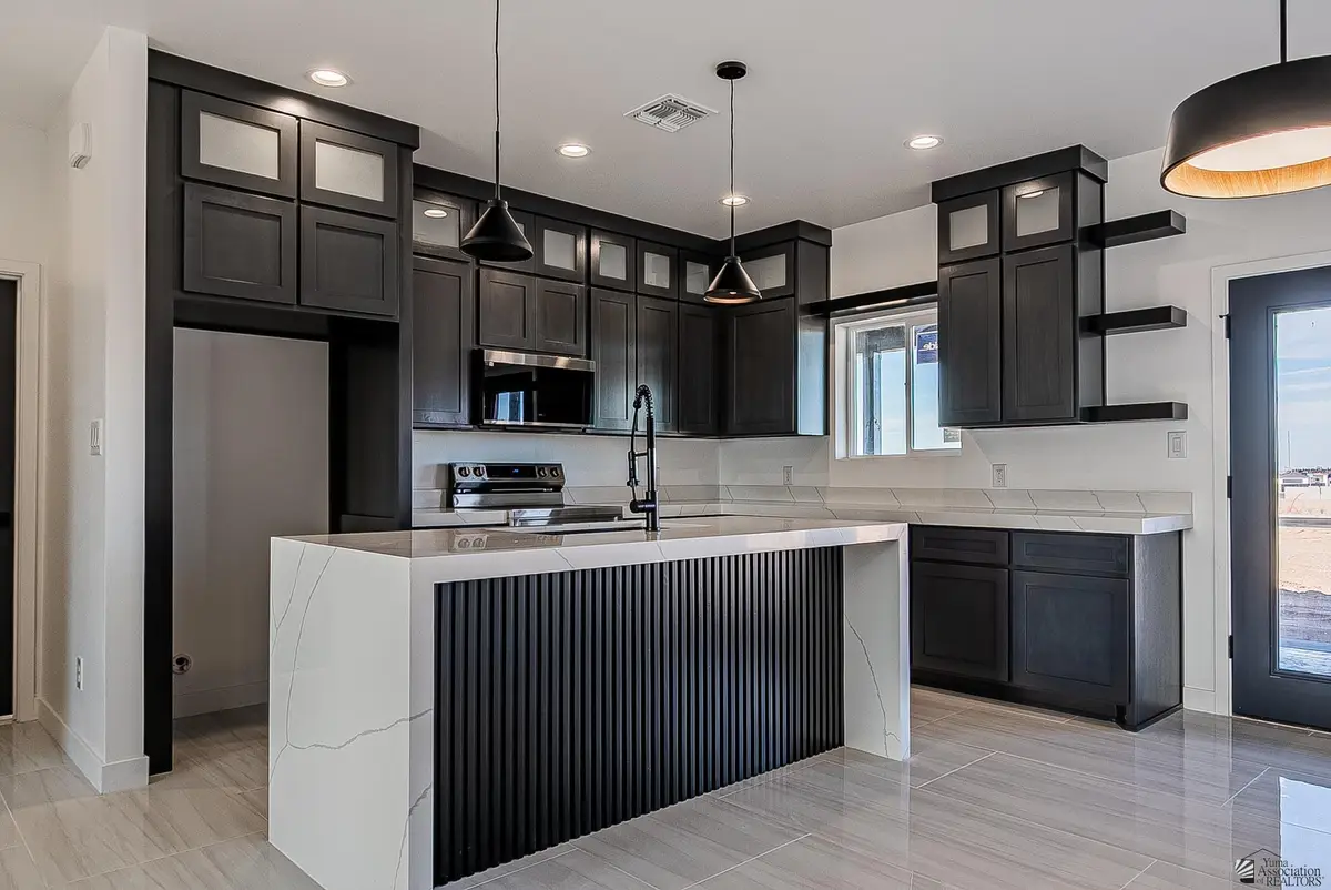 10718 E 46 LN, Yuma, AZ 85365 - Image #1