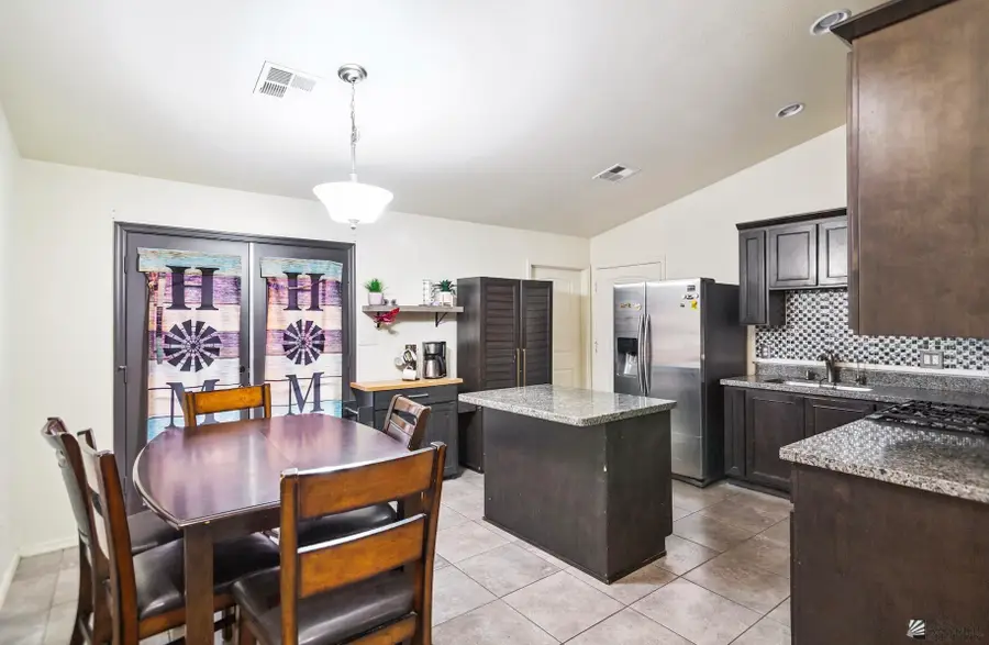 194 N EMMANUEL AVE, San Luis, AZ 85336 - Image #3