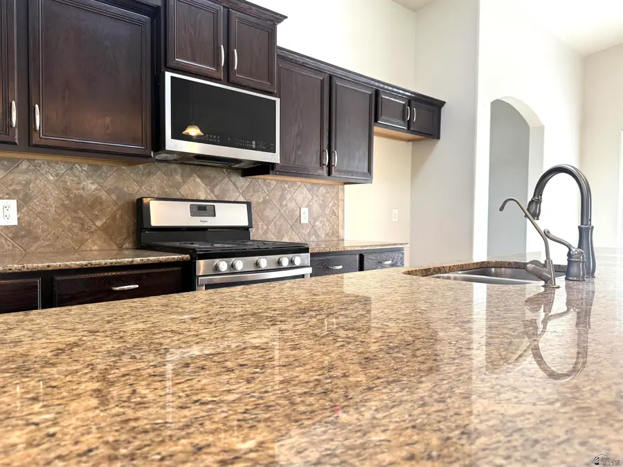 2788 S DUSK AVE, Yuma, AZ 85365 - Image #2