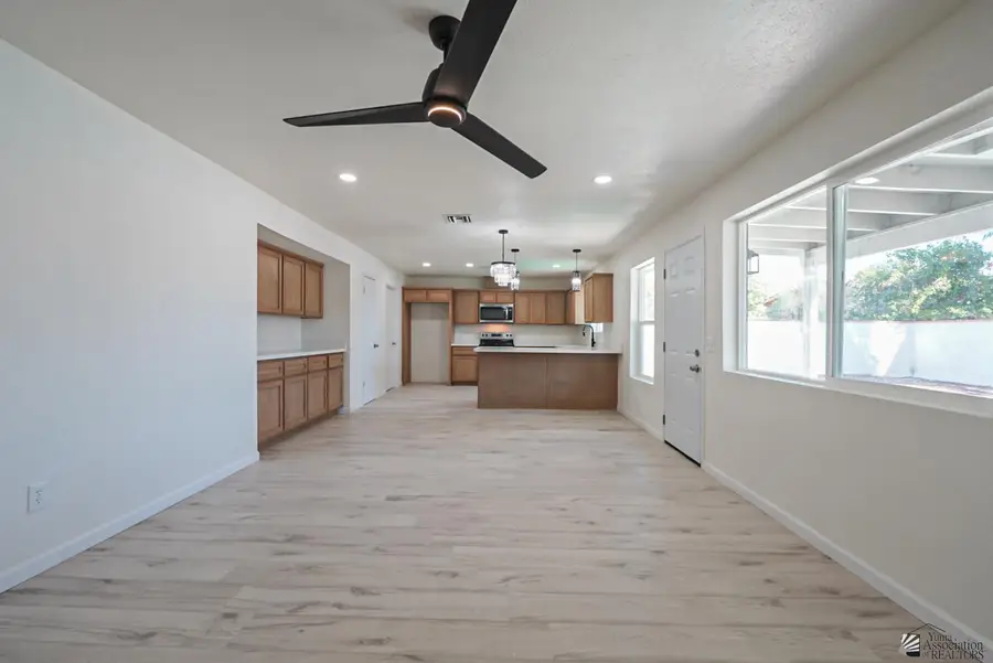 2423 S GREENWOOD AVE, Yuma, AZ 85364 - Image #3