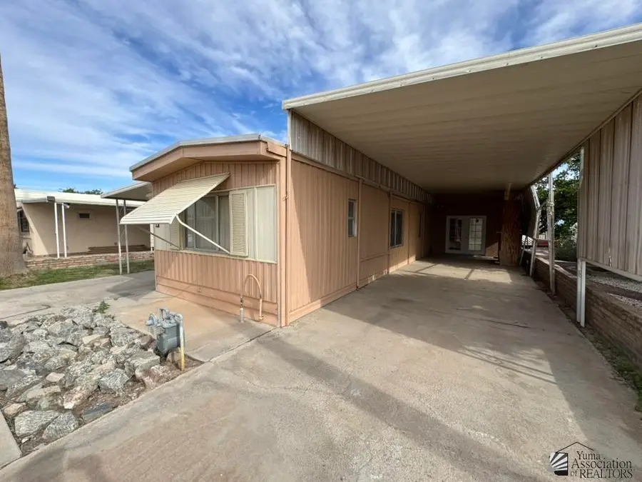 3571 S CANYON AVE, Yuma, AZ 85365 - Image #2