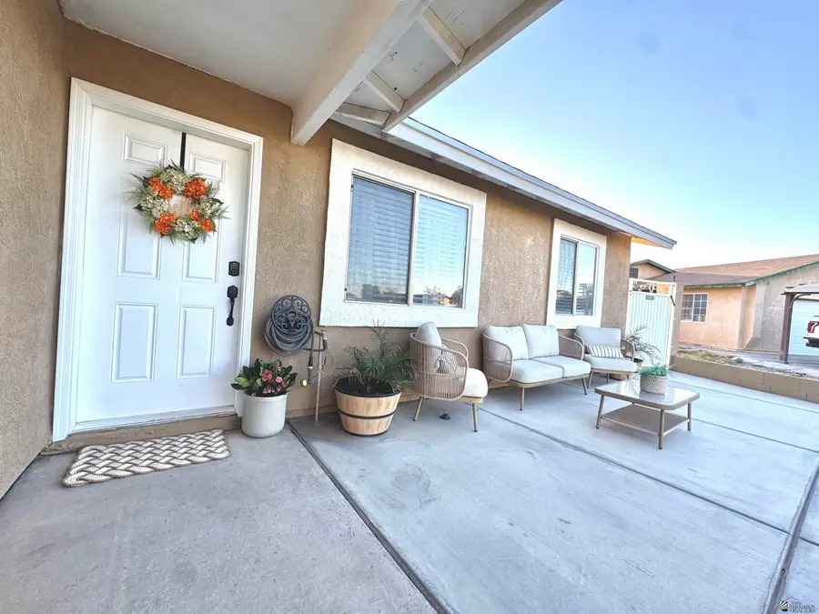 8689 E 39 PL, Yuma, AZ 85365 - Image #2