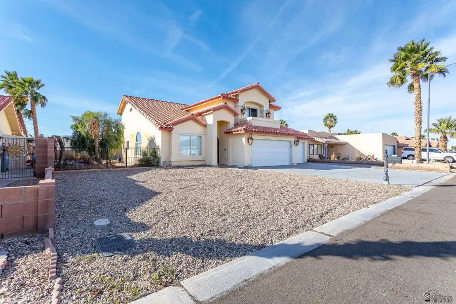10624 S DEL VISTA DR, Yuma, AZ 85367 - Image #2