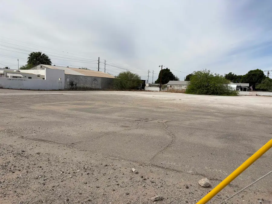 180 S AVE B, Yuma, AZ 85364 - #2