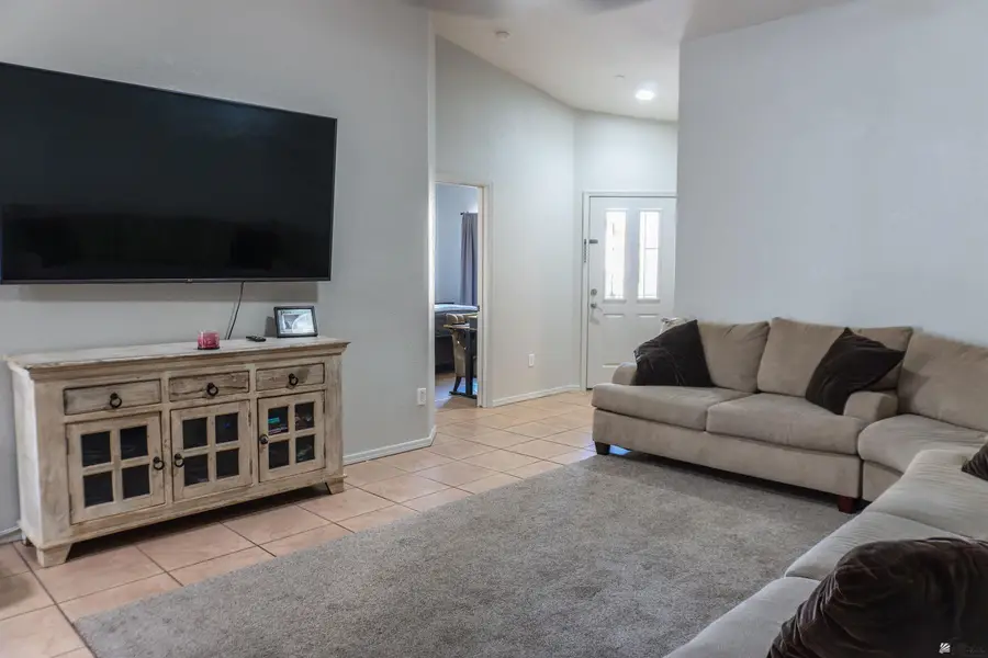 3108 S RAGEN DR, Yuma, AZ 85365 - Image #3