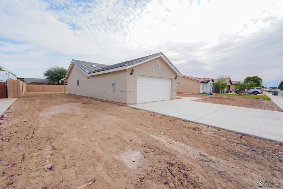 1635 S 10 AVE, Yuma, AZ 85364 - Image #3