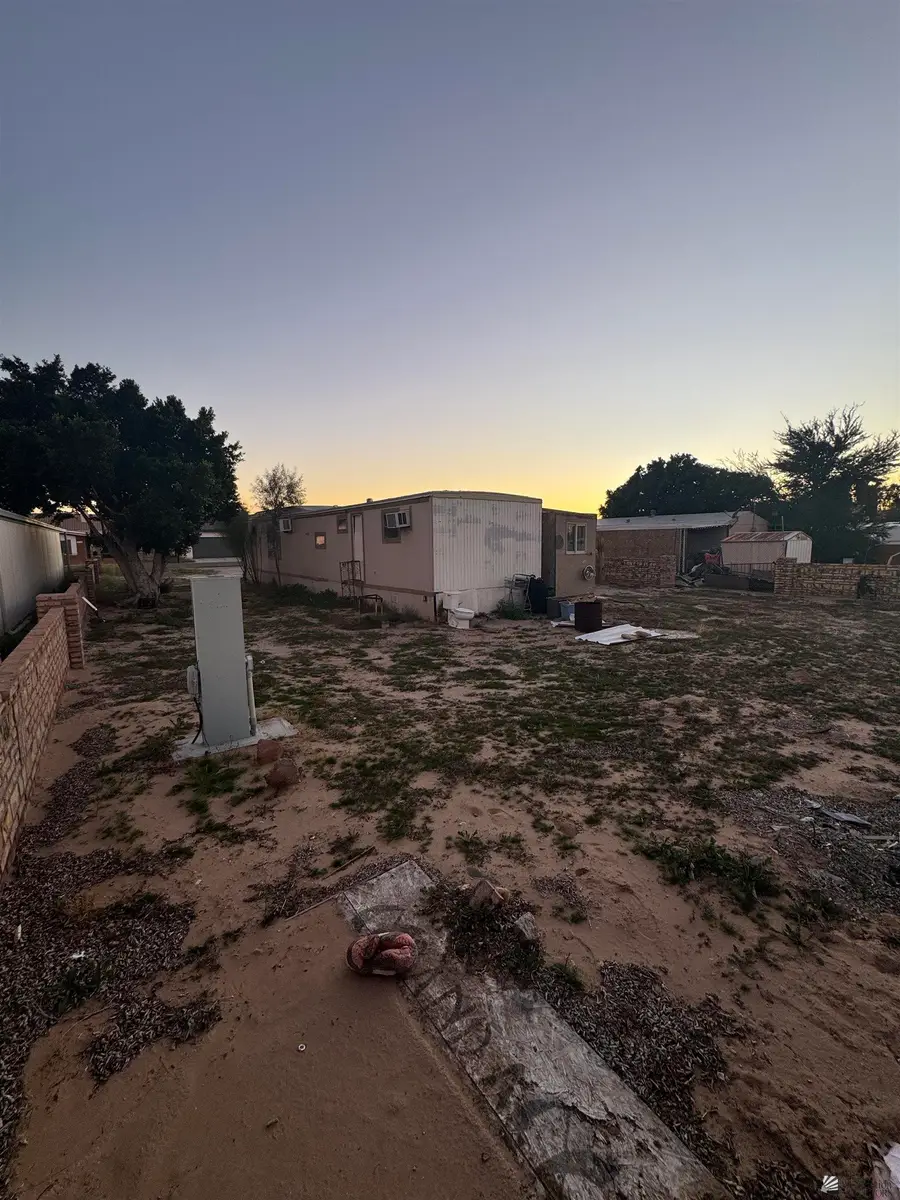 10566 E SHALE DR, Yuma, AZ 85367 - Image #2