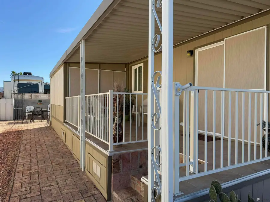 11275 S CLARA ANITA DR, Yuma, AZ 85367 - Image #2