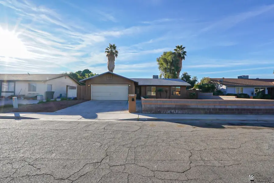 4419 W 17 ST, Yuma, AZ 85364 - Image #2