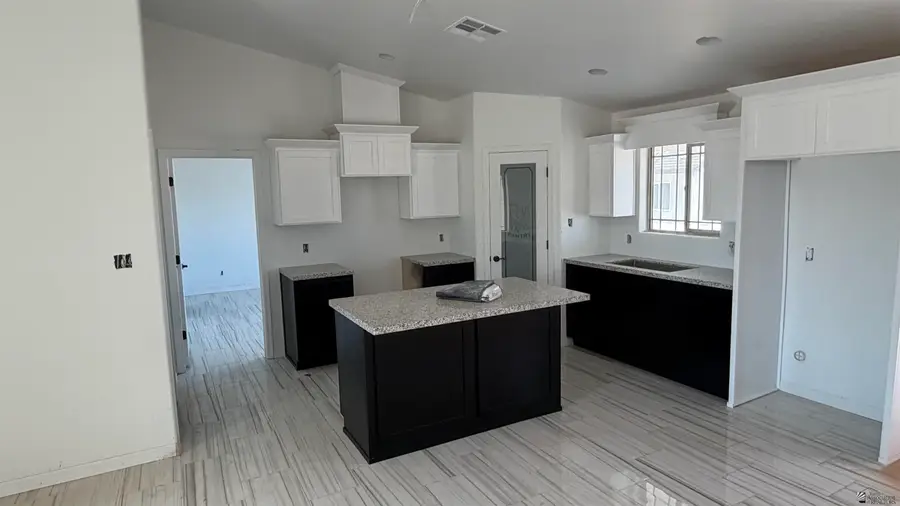 10734 E 45 LN, Yuma, AZ 85367 - #2