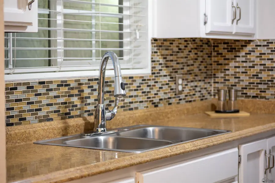 1700 S CROWDER AVE, Yuma, AZ 85364 - Image #3