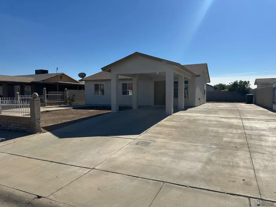201 E PATRICIA ST, San Luis, AZ 85366 - Image #2