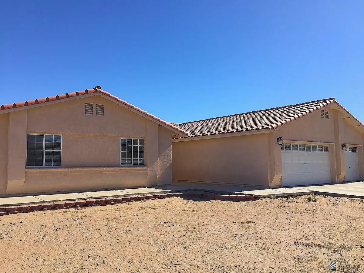 6317 E 43 PL, Yuma, AZ 85365 - Image #1