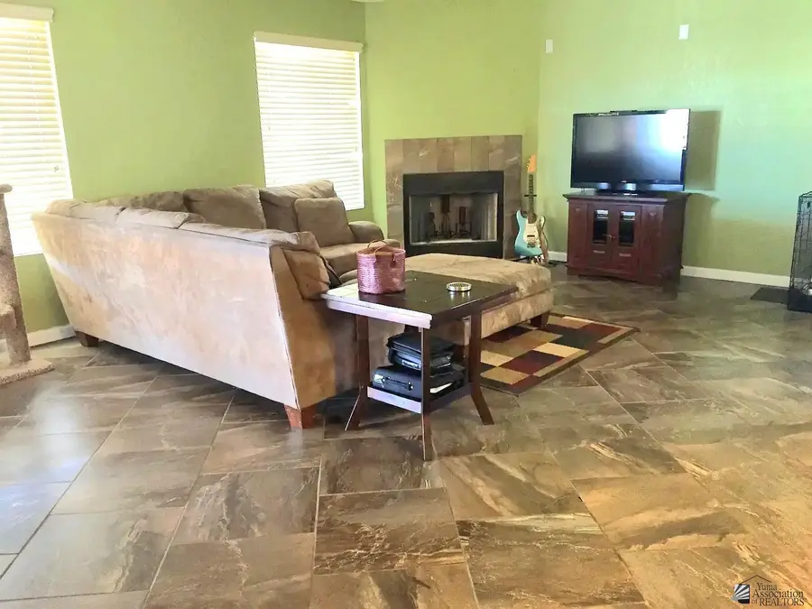 6317 E 43 PL, Yuma, AZ 85365 - Image #3