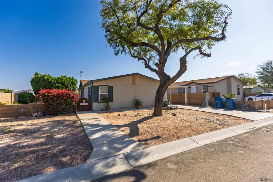 10395 S FALL AVE, Yuma, AZ 85365 - Image #2